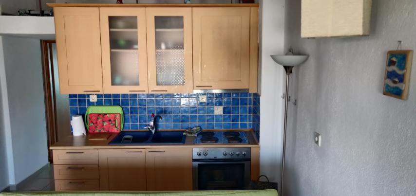 Holiday home Sunny 30m From The Gerakini